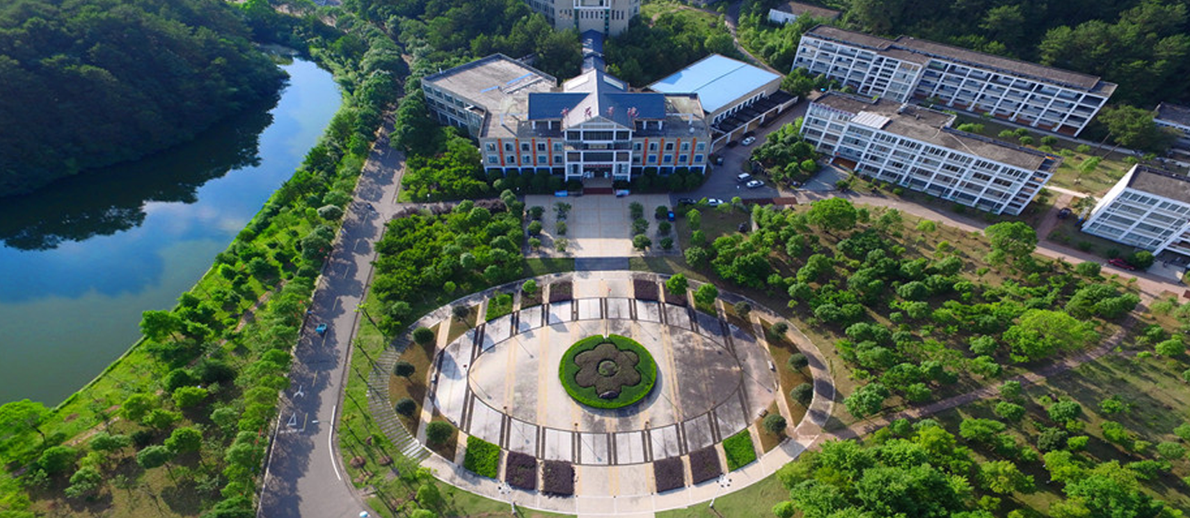 北峰為武夷學(xué)院提供無線對(duì)講解決方案