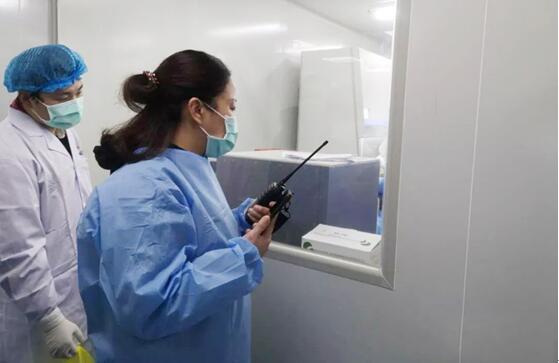 提高疫情防控能力，醫(yī)護工作者如何正確使用對講機？